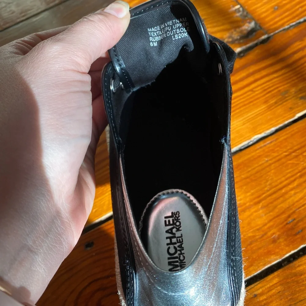 Michael Kors Bryson Lace Tie Up Espadrilles Black/ Silver Size 6